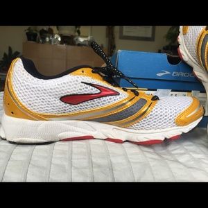 Brooks T6 Racer, sz 5.5